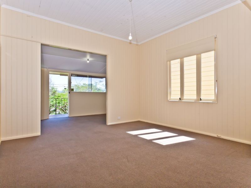 6 Carlton Street, Highgate Hill QLD 4101