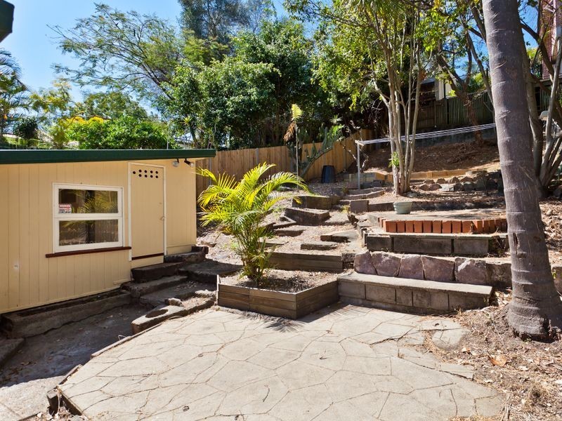 6 Carlton Street, Highgate Hill QLD 4101