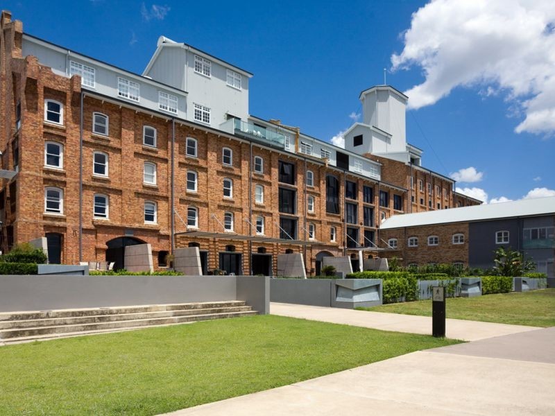 2332/32 Refinery Parade, New Farm QLD 4005