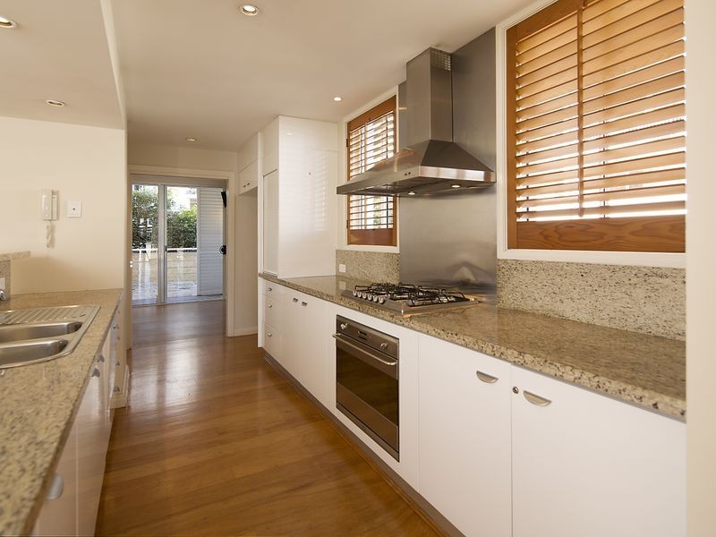 9/6 Merthyr Road, New Farm QLD 4005