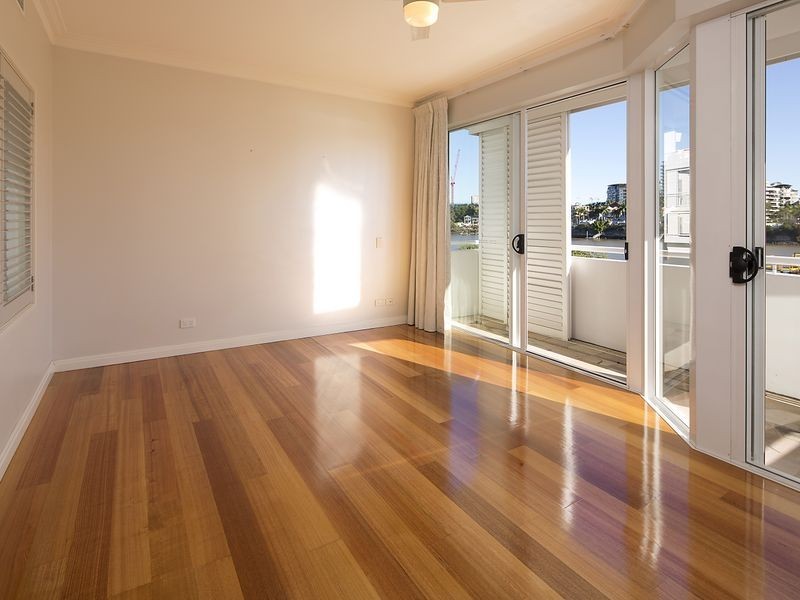 9/6 Merthyr Road, New Farm QLD 4005