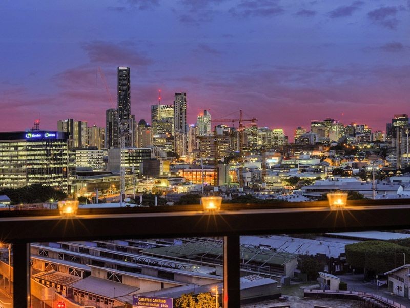 1081/16 Hamilton Place, Bowen Hills QLD 4006