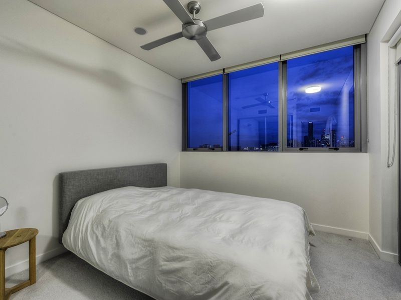 1081/16 Hamilton Place, Bowen Hills QLD 4006