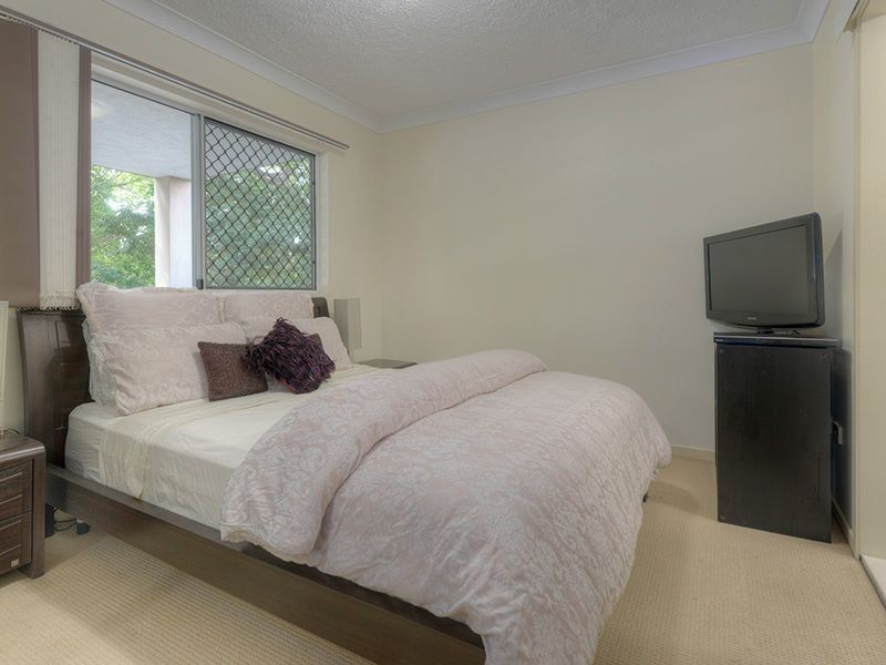 2/2a Barlow Street, Clayfield QLD 4011