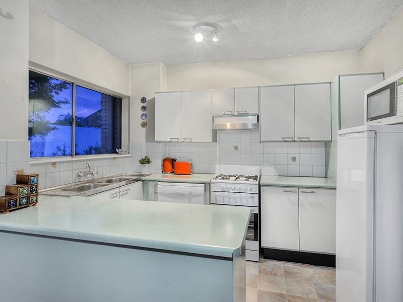 4/95 Oxlade Drive, New Farm QLD 4005