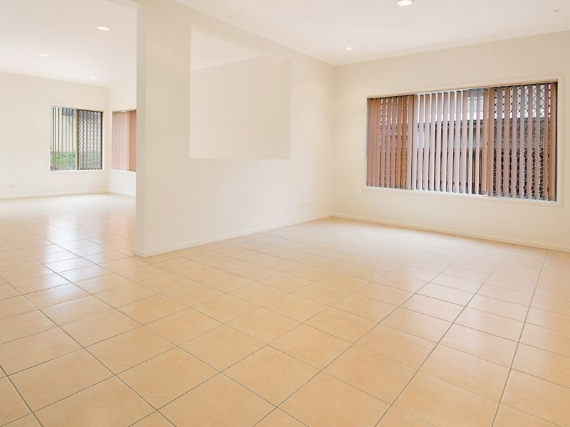 26 Pender Street, The Gap QLD 4061