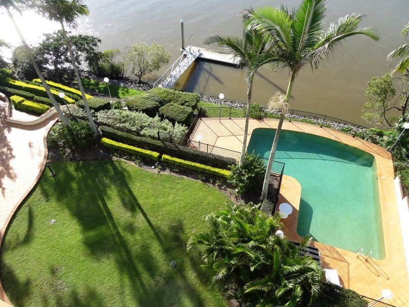 9/172 Macquarie Street, St Lucia QLD 4067