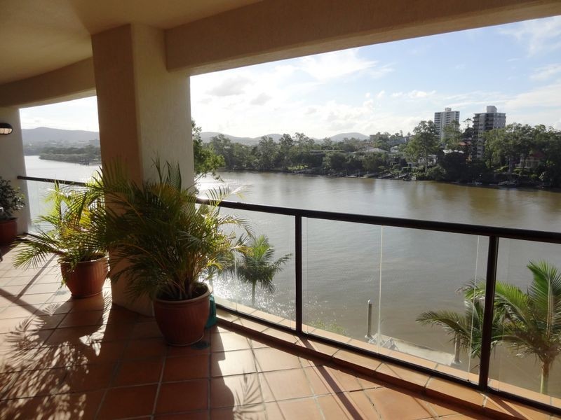 9/172 Macquarie Street, St Lucia QLD 4067