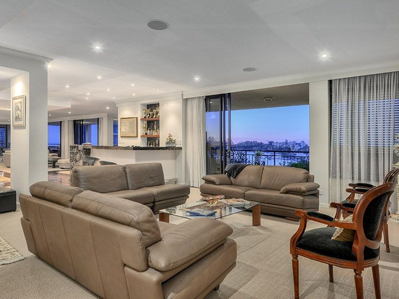 10/241 Wellington Road, East Brisbane QLD 4169