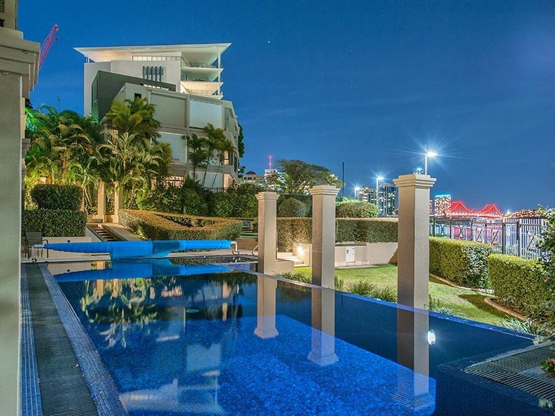 10/241 Wellington Road, East Brisbane QLD 4169