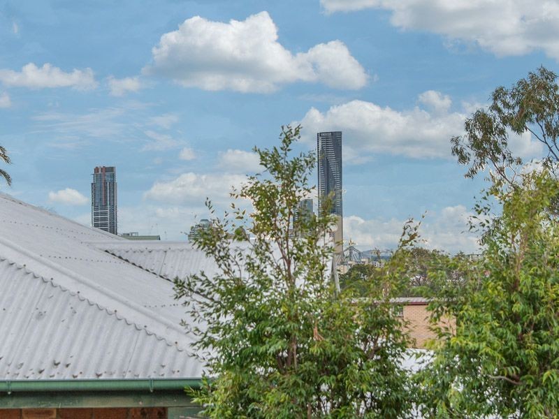 4/34 Dutton Street, Hawthorne QLD 4171