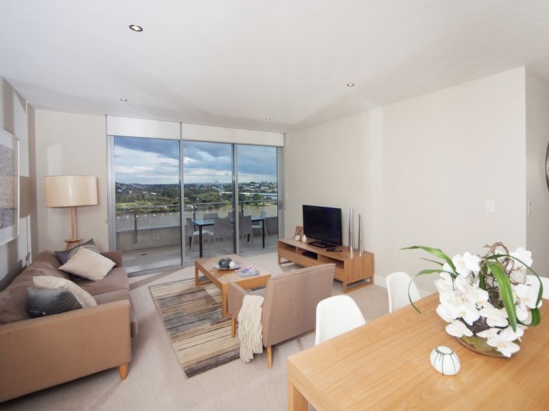 37c Harbour Road, Hamilton QLD 4007