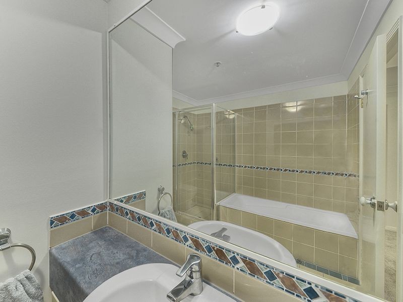 5021/55 Baildon Street, Kangaroo Point QLD 4169