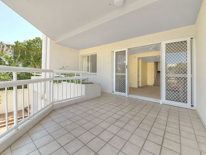 4/26 Merthyr Road, New Farm QLD 4005