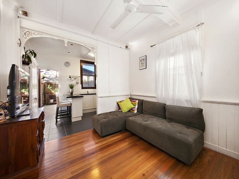 2/147 Merthyr Road, New Farm QLD 4005