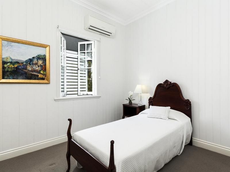 25 Hazlewood Street, New Farm QLD 4005