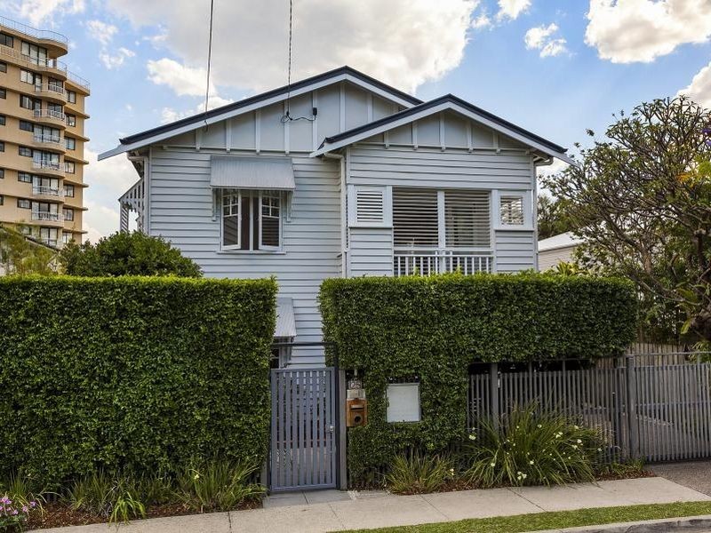 25 Hazlewood Street, New Farm QLD 4005