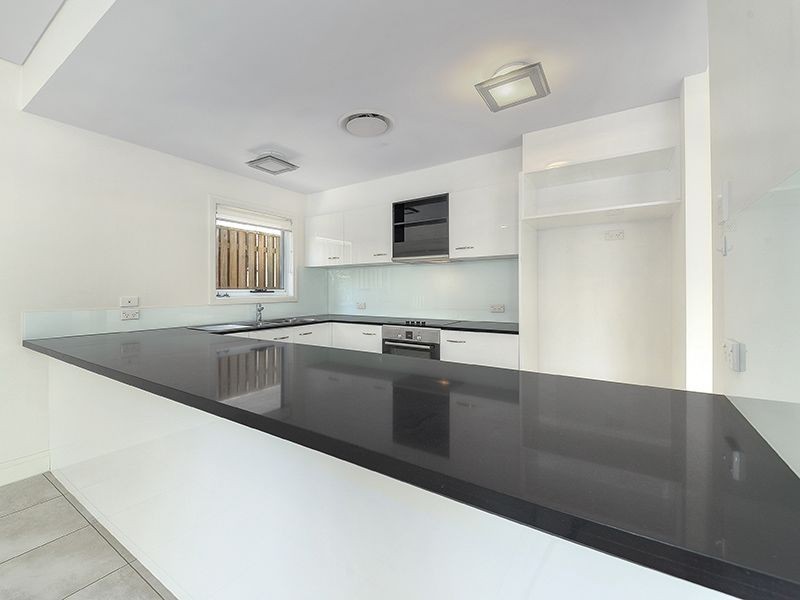 43 York Parade, Spring Hill QLD 4000