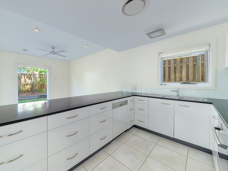 43 York Parade, Spring Hill QLD 4000