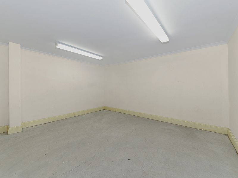 43 York Parade, Spring Hill QLD 4000