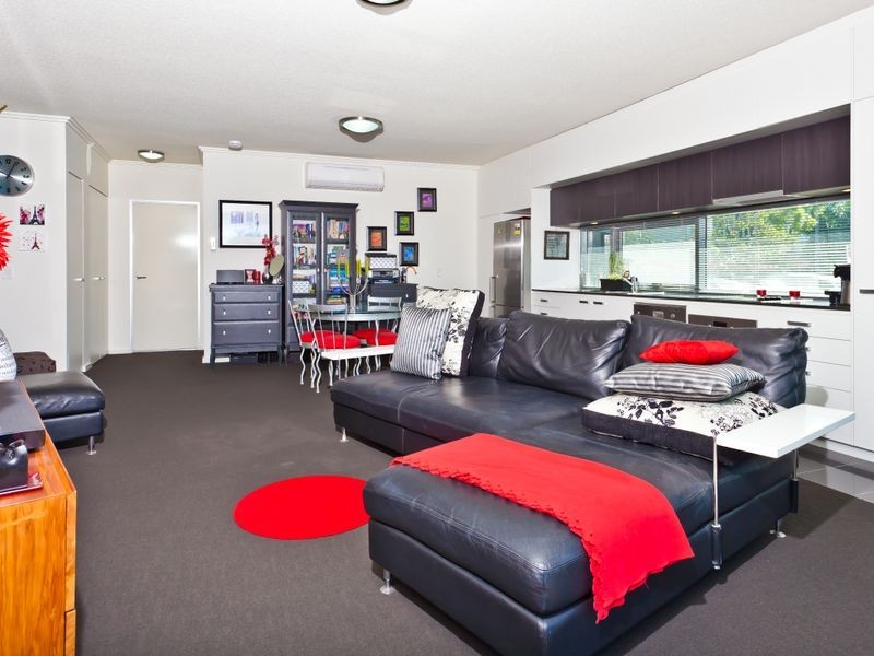 10/75 Barker Street, New Farm QLD 4005