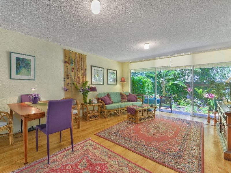 1/8 Comus Avenue, Ascot QLD 4007