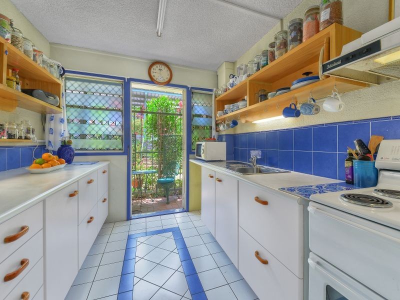 1/8 Comus Avenue, Ascot QLD 4007