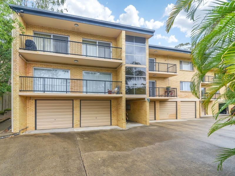 3/42 Pembroke Road, Coorparoo QLD 4151