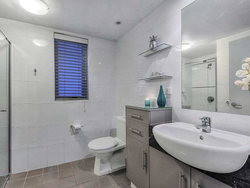 304/42 Newstead Terrace, Newstead QLD 4006