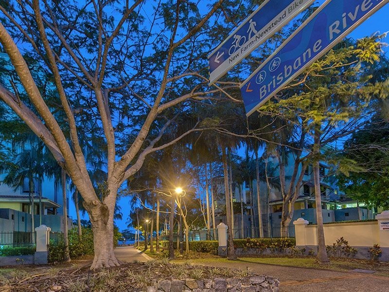 304/42 Newstead Terrace, Newstead QLD 4006