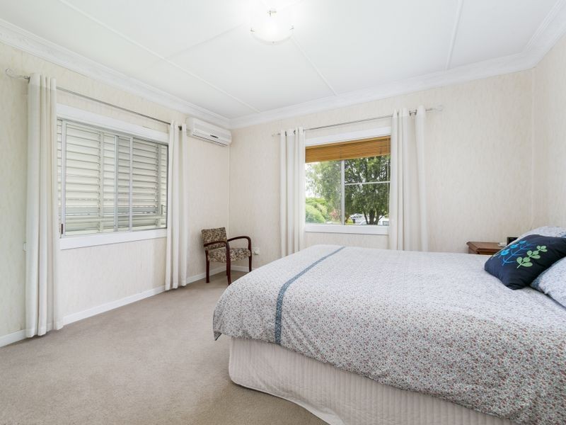 18 Ormuz Road, Yeronga QLD 4104