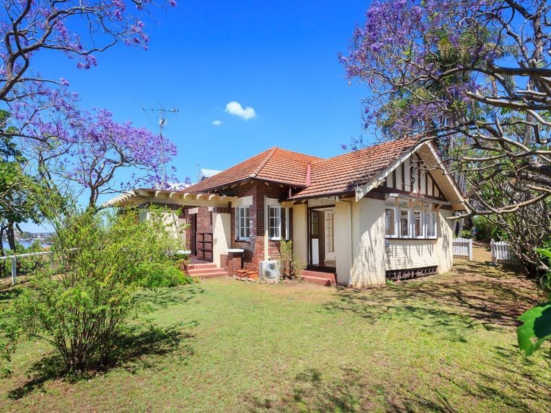 25 Walker Avenue, Teneriffe QLD 4005