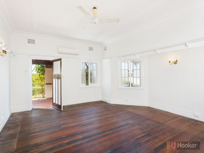 25 Walker Avenue, Teneriffe QLD 4005