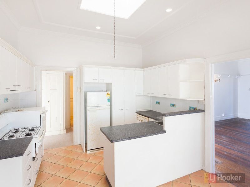 25 Walker Avenue, Teneriffe QLD 4005