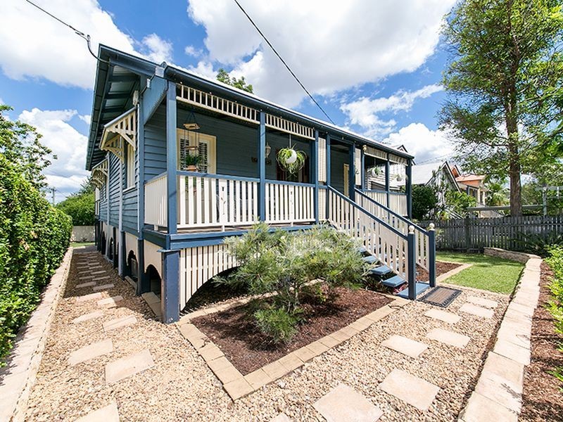 29 Livingstone Street, Yeerongpilly QLD 4105