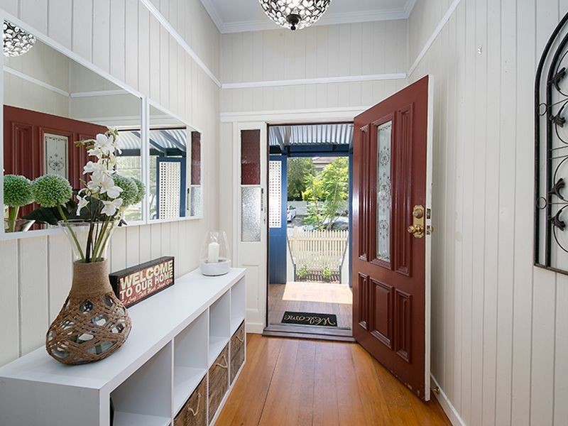 29 Livingstone Street, Yeerongpilly QLD 4105