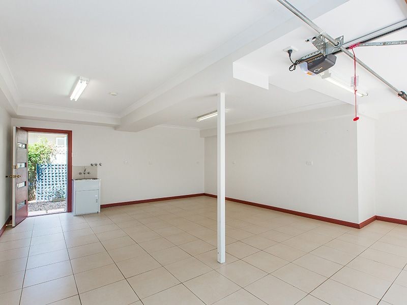 3 Kingsley Parade, Yeronga QLD 4104