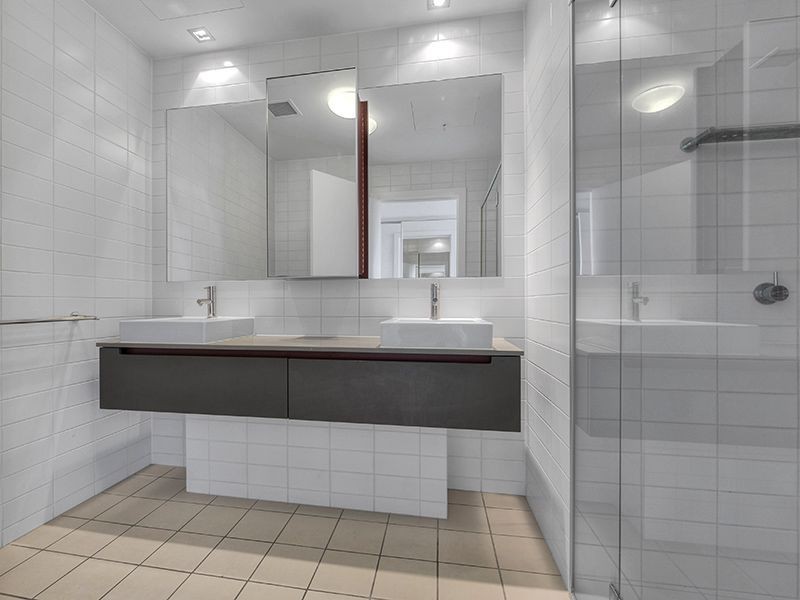 335/16 Waterline Crescent, Bulimba QLD 4171