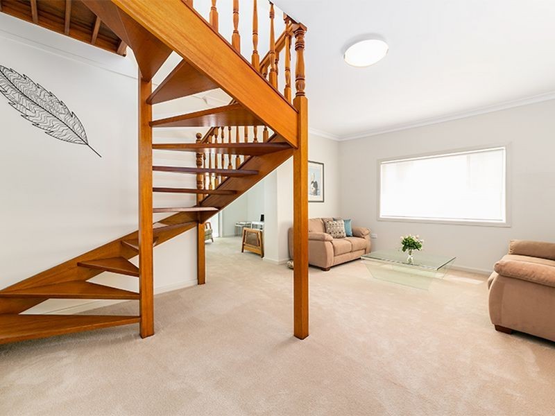 81 Brisbane Corso, Fairfield QLD 4103