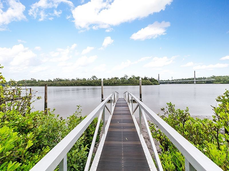 81 Brisbane Corso, Fairfield QLD 4103