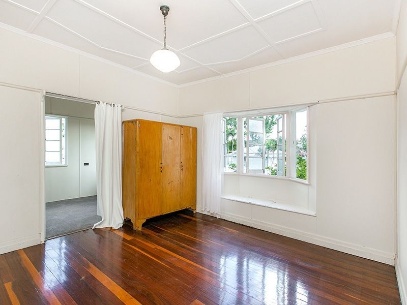 16 Woodlea Street, Moorooka QLD 4105