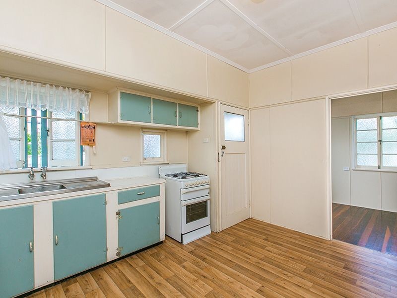 16 Woodlea Street, Moorooka QLD 4105