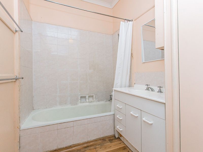 16 Woodlea Street, Moorooka QLD 4105