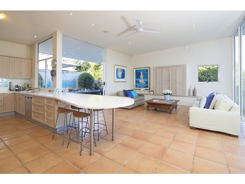 84 Markwell Street, Hamilton QLD 4007