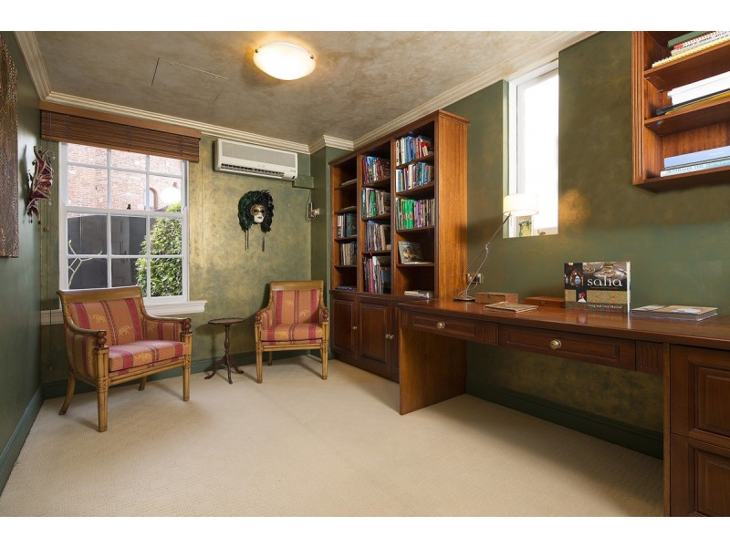 84 Markwell Street, Hamilton QLD 4007