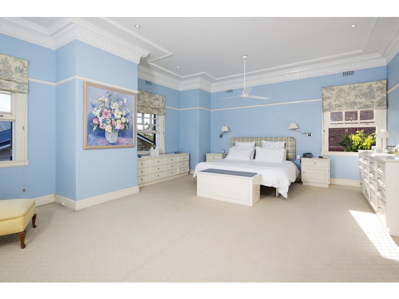 84 Markwell Street, Hamilton QLD 4007