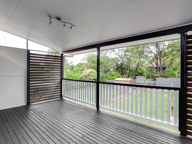 3 Rowland Street, Coorparoo QLD 4151