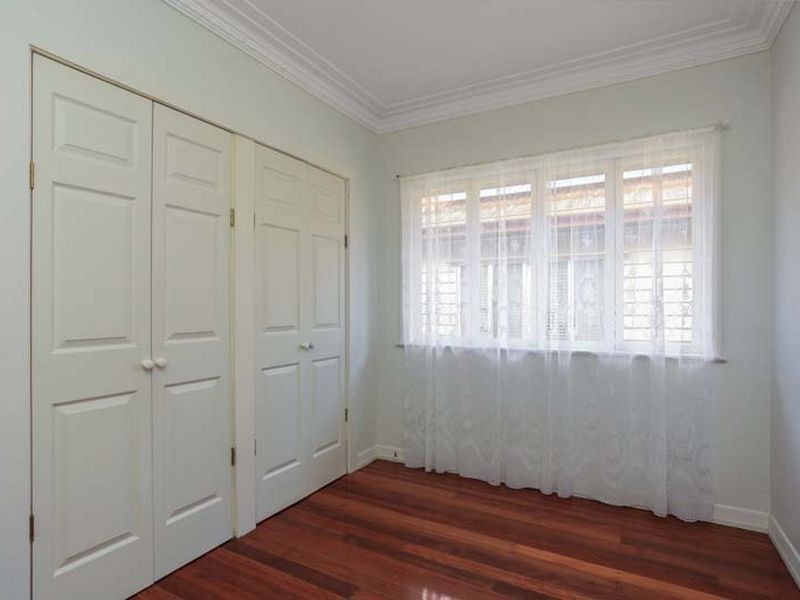 3 Rowland Street, Coorparoo QLD 4151