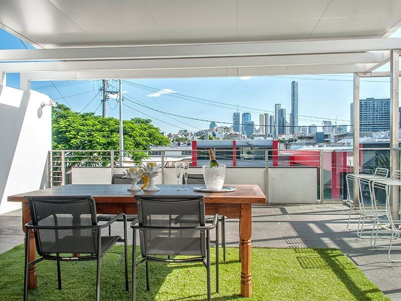 15 Proe Street, Newstead QLD 4006