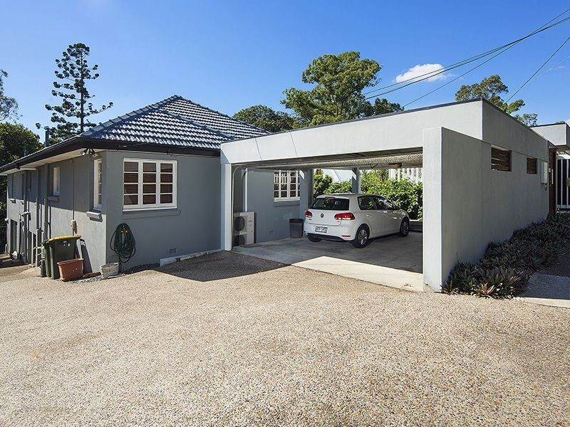 152 Highland Terrace, St Lucia QLD 4067